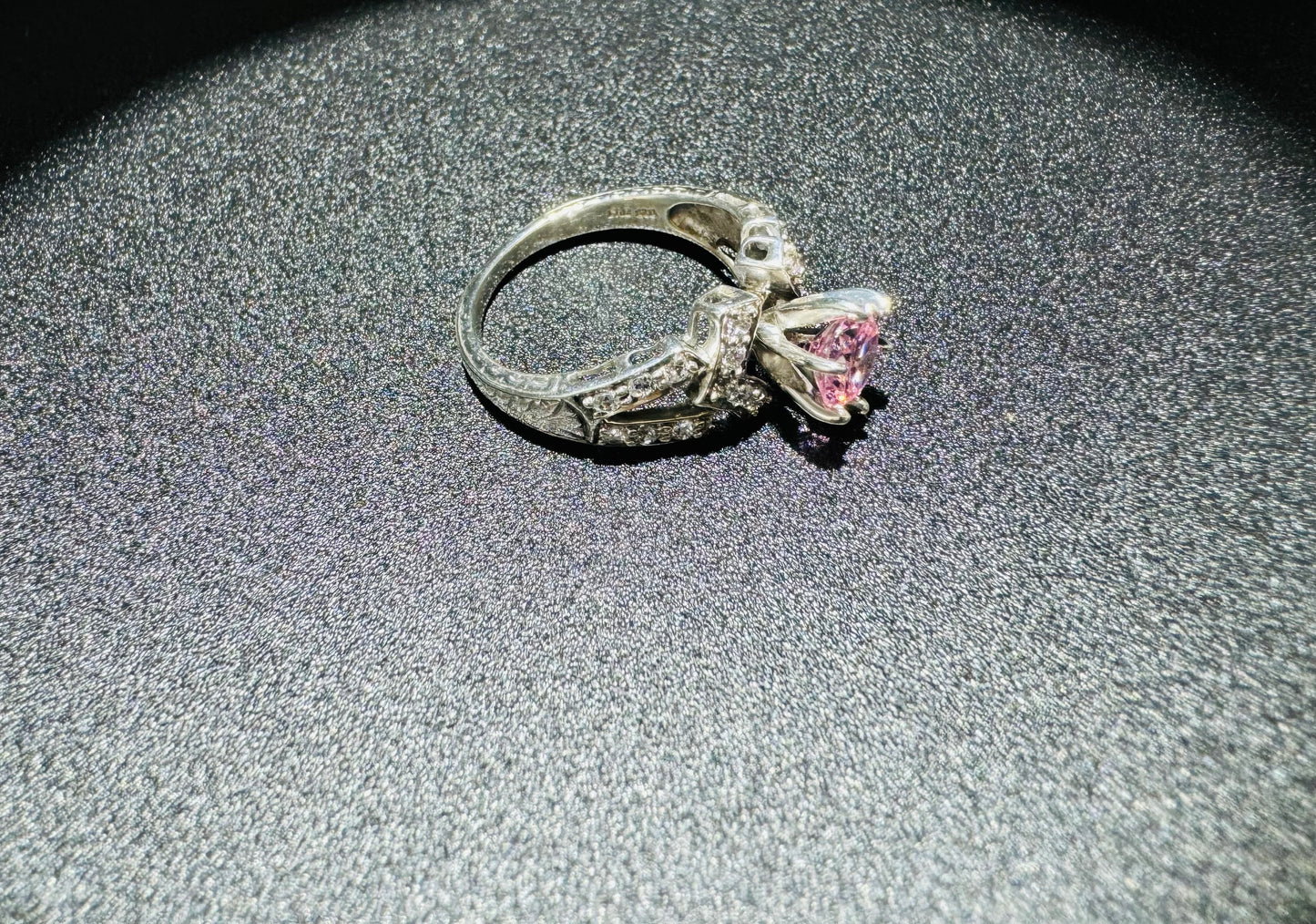 SILVER RING WITH PINK AND WHITE CZ STONES, SIZE: 7, WEIGHT: 4.1gm