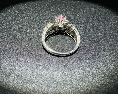 SILVER RING WITH PINK AND WHITE CZ STONES, SIZE: 7, WEIGHT: 4.1gm
