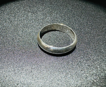 SILVER BAND RING, SIZE: 7, WEIGHT: 4.2gm