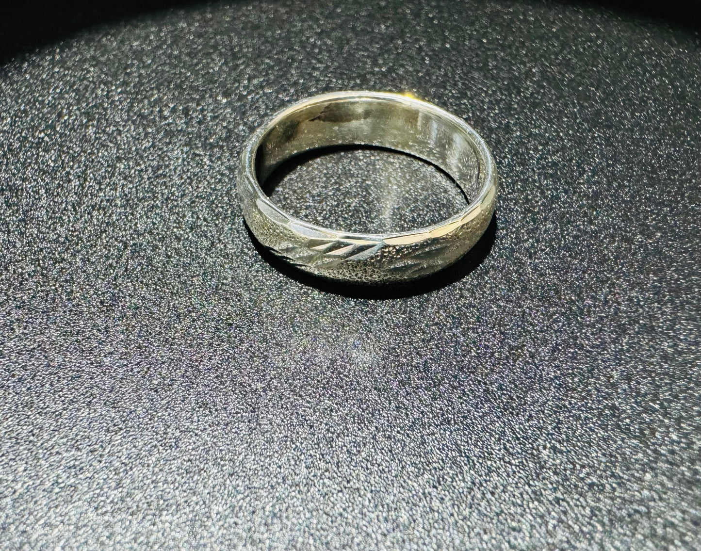 SILVER BAND RING, SIZE: 8, WEIGHT: 6gm