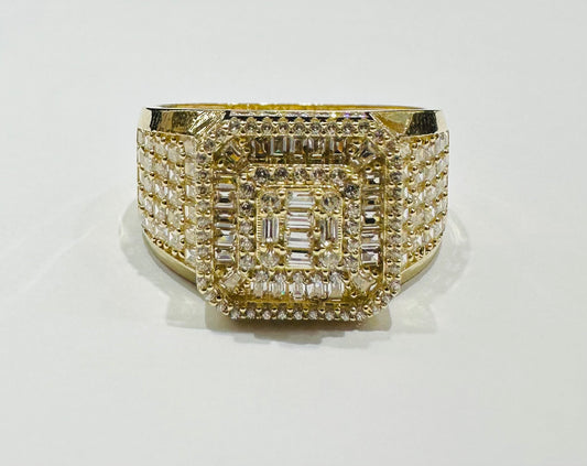 10K GOLD BAGUETTE RING- 4.2gm
