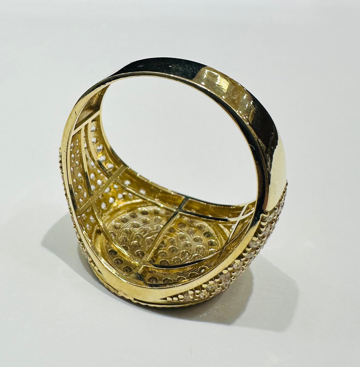 10K GOLD ROUND GREEK DESIGN RING- 5.9gm