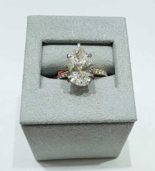14K GOLD LAB GROWN PEAR DIAMOND RING-4.50CT