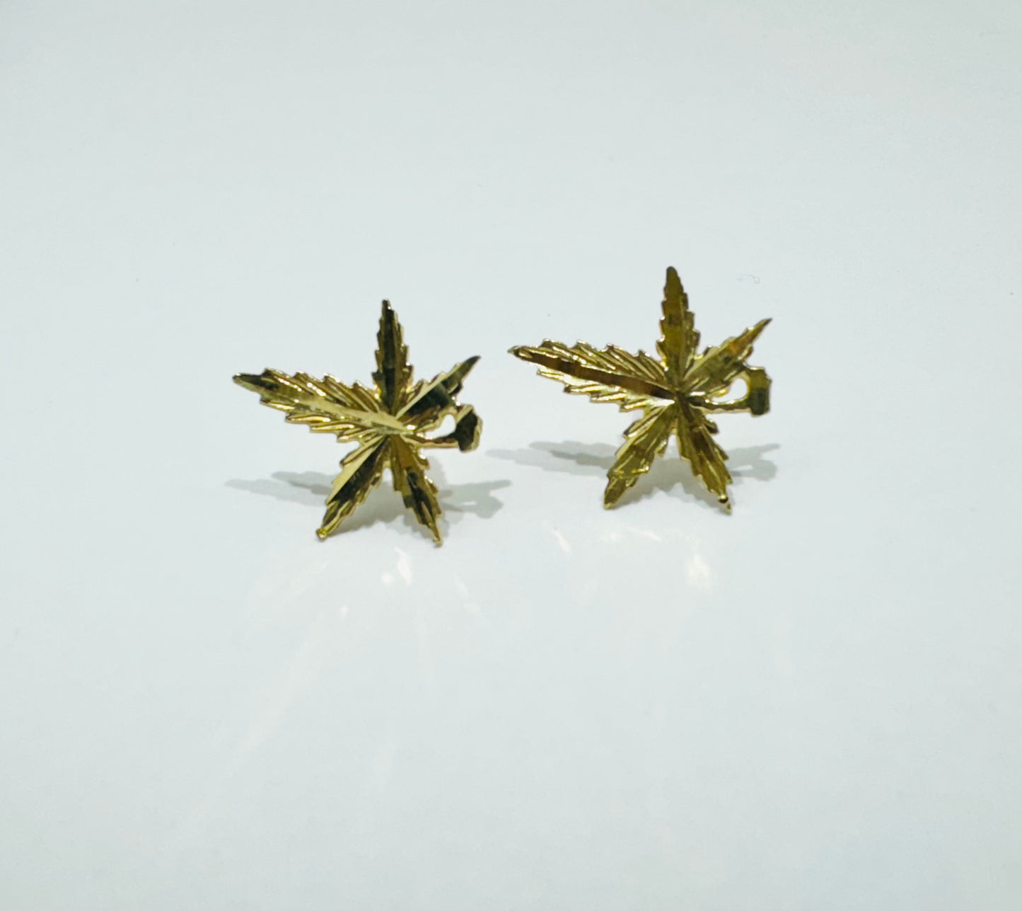 10K GOLD LEAF EARRINGS