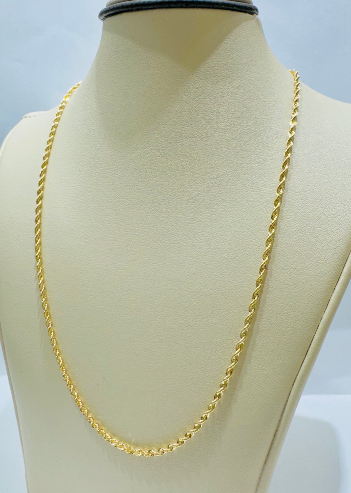 10K GOLD HOLLOW ROPE CHAIN 20”