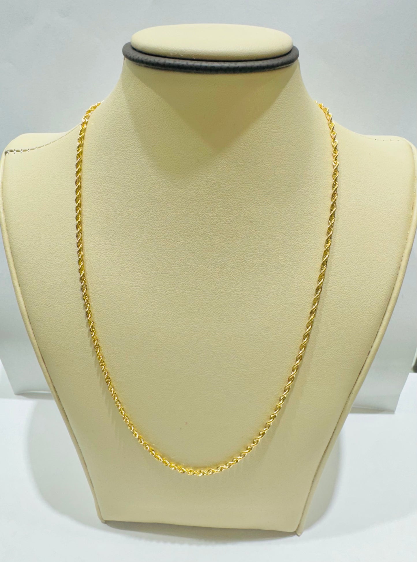 10K GOLD HOLLOW ROPE CHAIN 20”