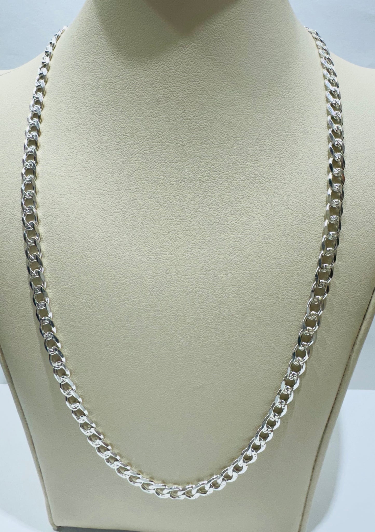 SILVER ITALIAN CUBAN LINK CHAIN 28” WEIGHT: 19.8gm, WIDTH: 4.95mm