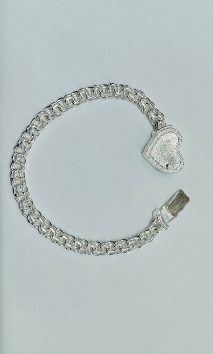 SILVER ITALIAN CHINO LINK WITH HEART BRACELET 9”, WEIGHT: 19.8gm, WIDTH: 3.2mm