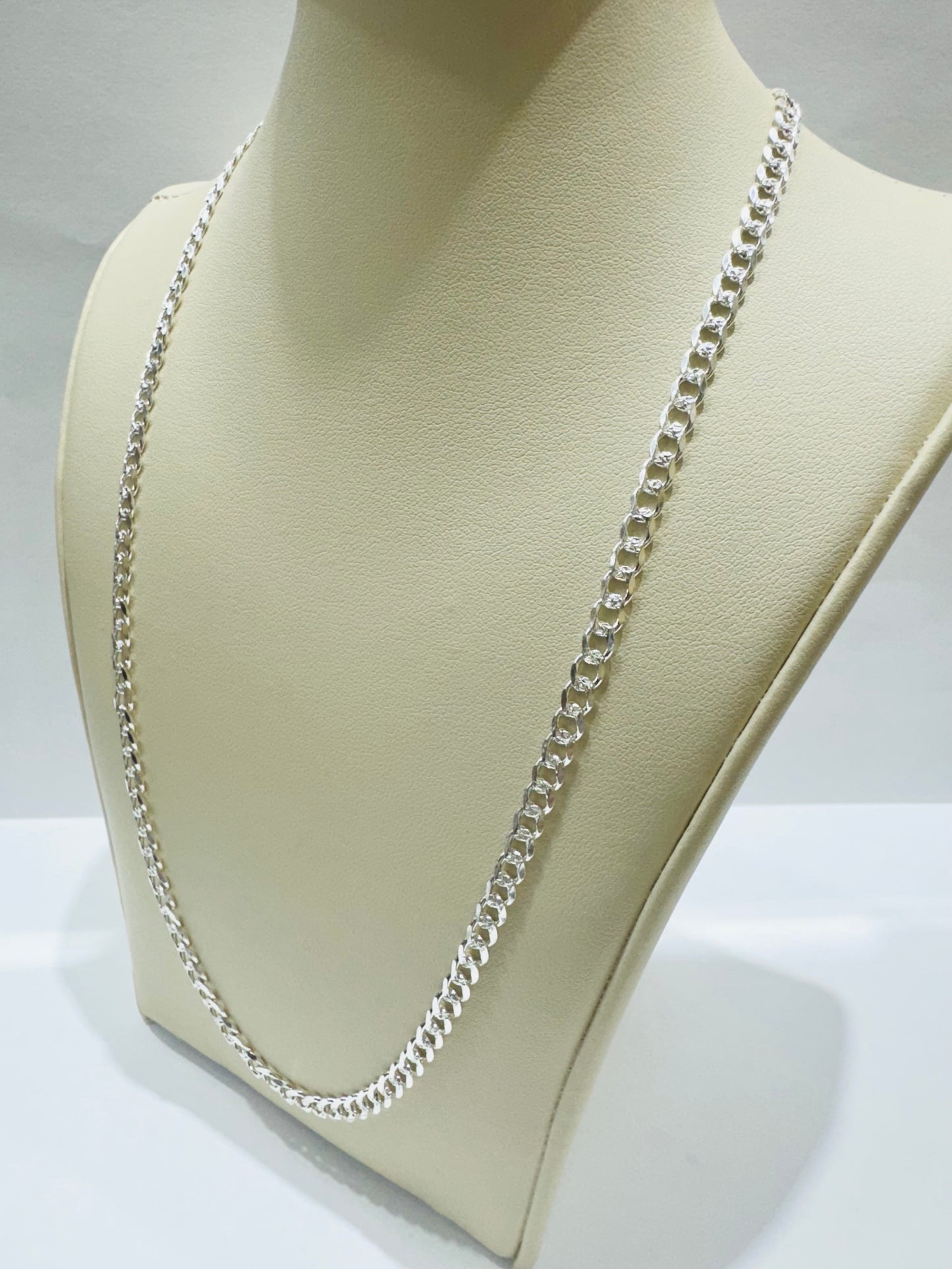SILVER ITALIAN CUBAN LINK NECKLACE 26”, WEIGHT: 12.8gm, WIDTH: 3.82mm