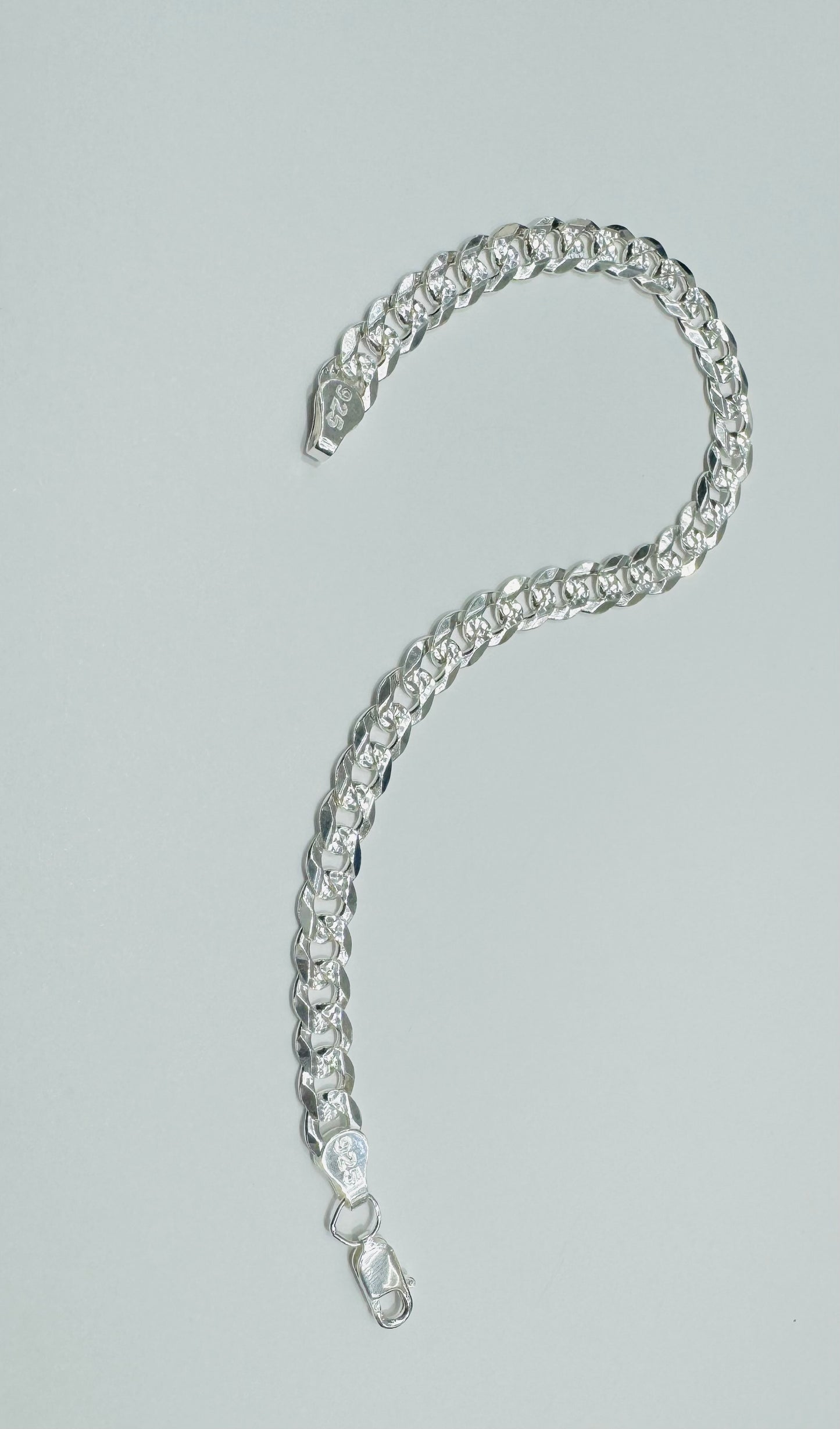 SILVER ITALIAN CUBAN LINK BRACELET 9”, WEIGHT: 9.5gm, WIDTH: 5.98mm