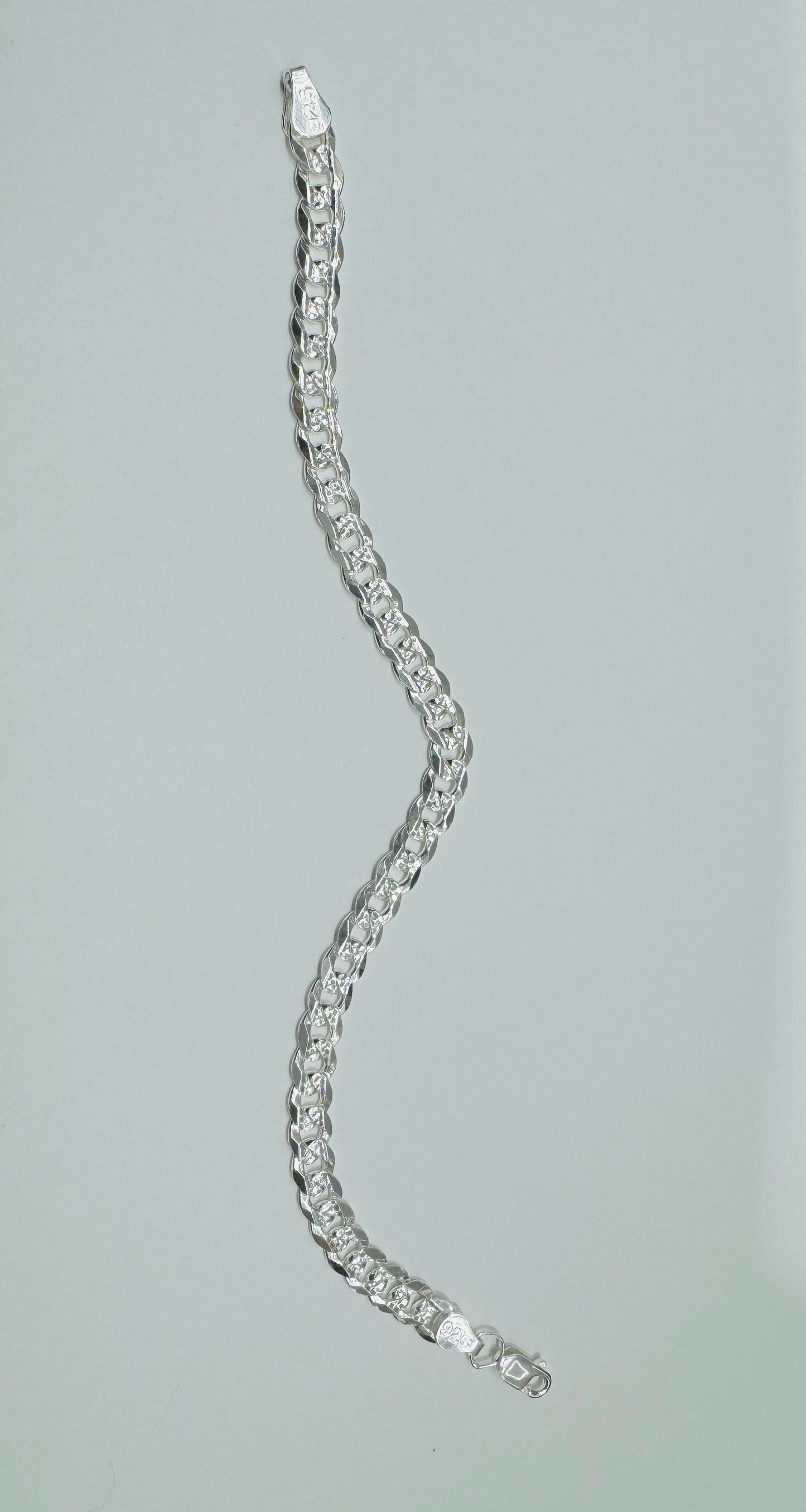 SILVER ITALIAN CUBAN LINK BRACELET 9”, WEIGHT: 9.5gm, WIDTH: 5.98mm