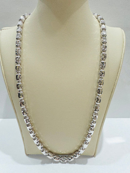 SILVER ITALIAN MOON CUT NECKLACE 28”, WEIGHT: 39.7gm, WIDTH: 4.9mm
