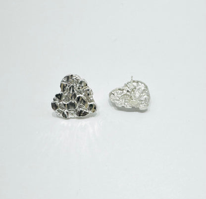 SILVER HEART NUGGET EARRINGS, WEIGHT: 2.5gm