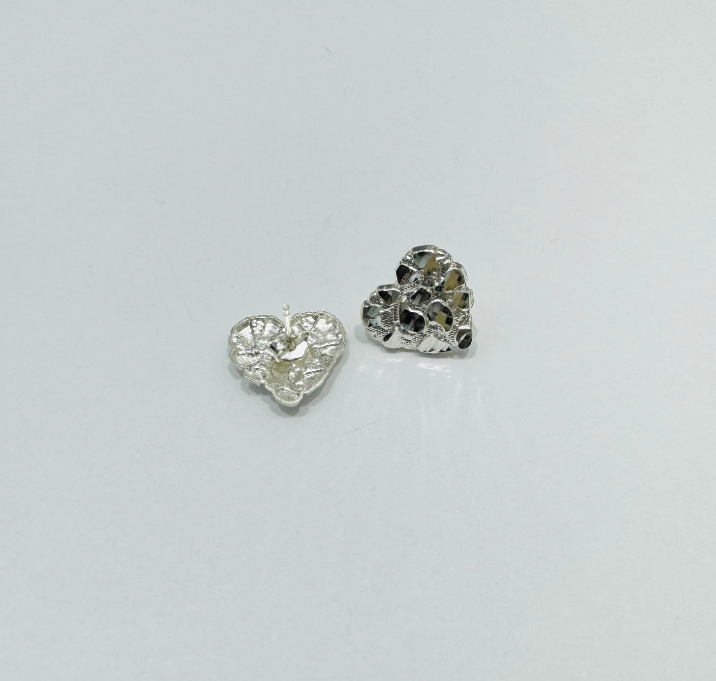 SILVER HEART NUGGET EARRINGS, WEIGHT: 1.7gm