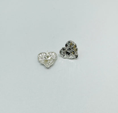 SILVER HEART NUGGET EARRINGS, WEIGHT: 1.7gm