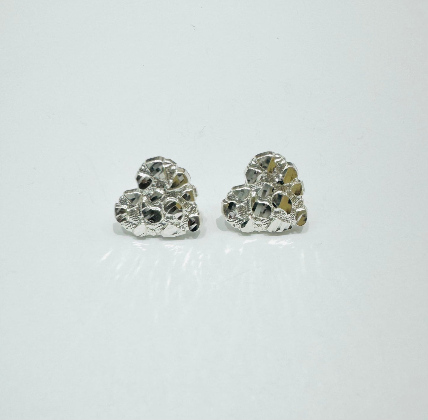 SILVER HEART NUGGET EARRINGS, WEIGHT: 1.7gm