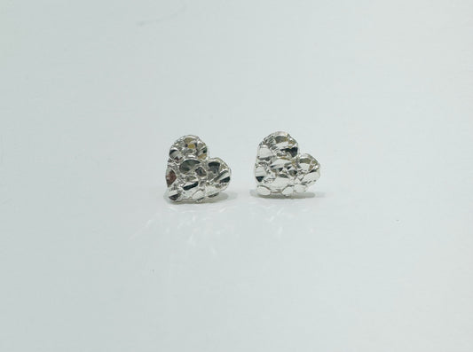 SILVER HEART NUGGET EARRINGS, WEIGHT: 1.4gm