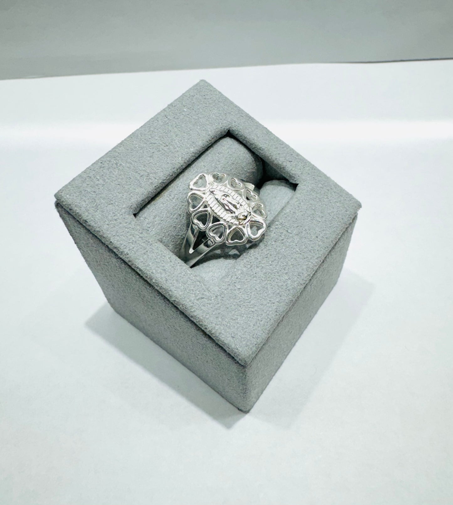 SILVER VIRGIN MARY RING, SIZE: 9, WEIGHT: 3.4gm