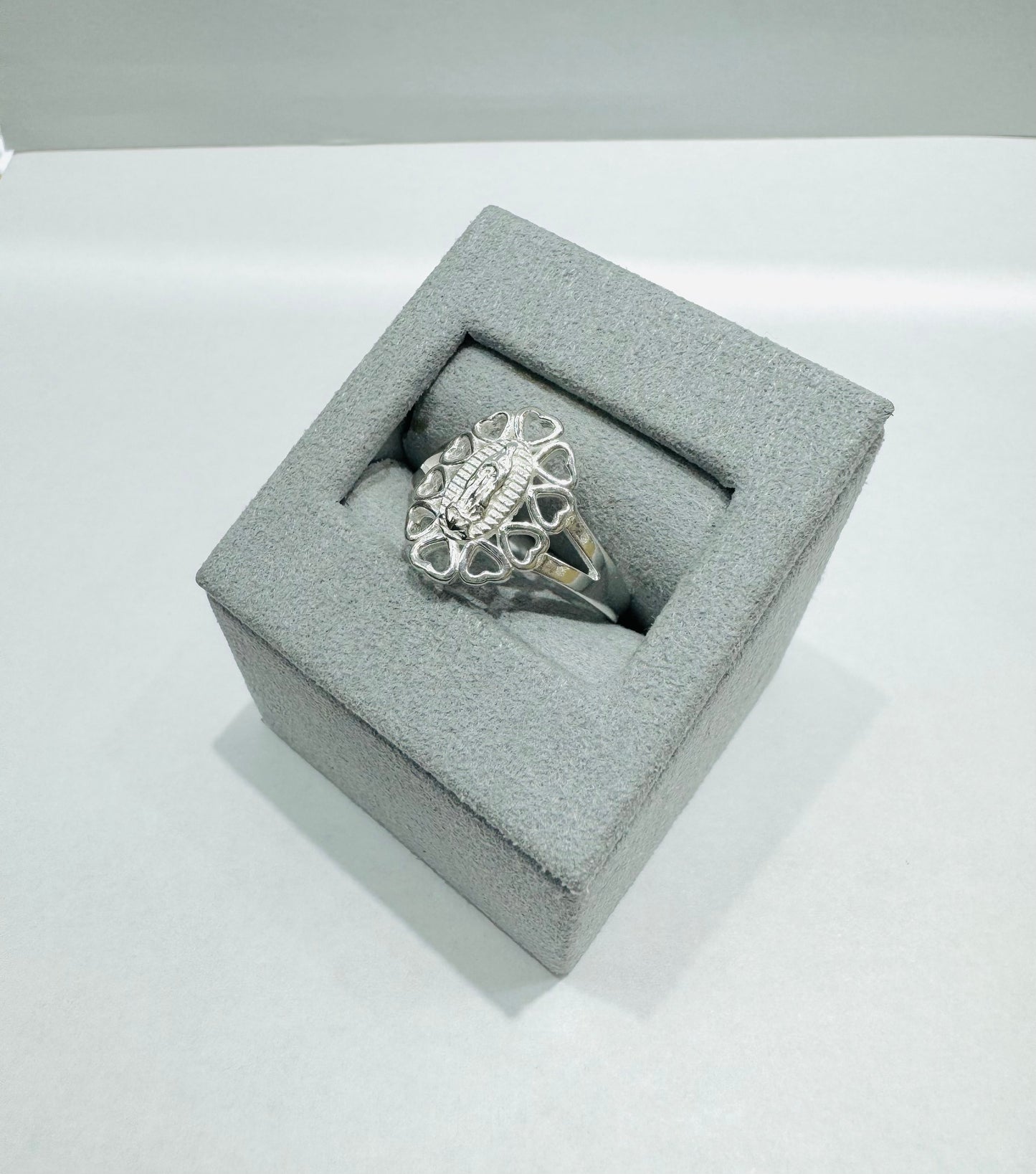 SILVER VIRGIN MARY RING, SIZE: 9, WEIGHT: 3.4gm