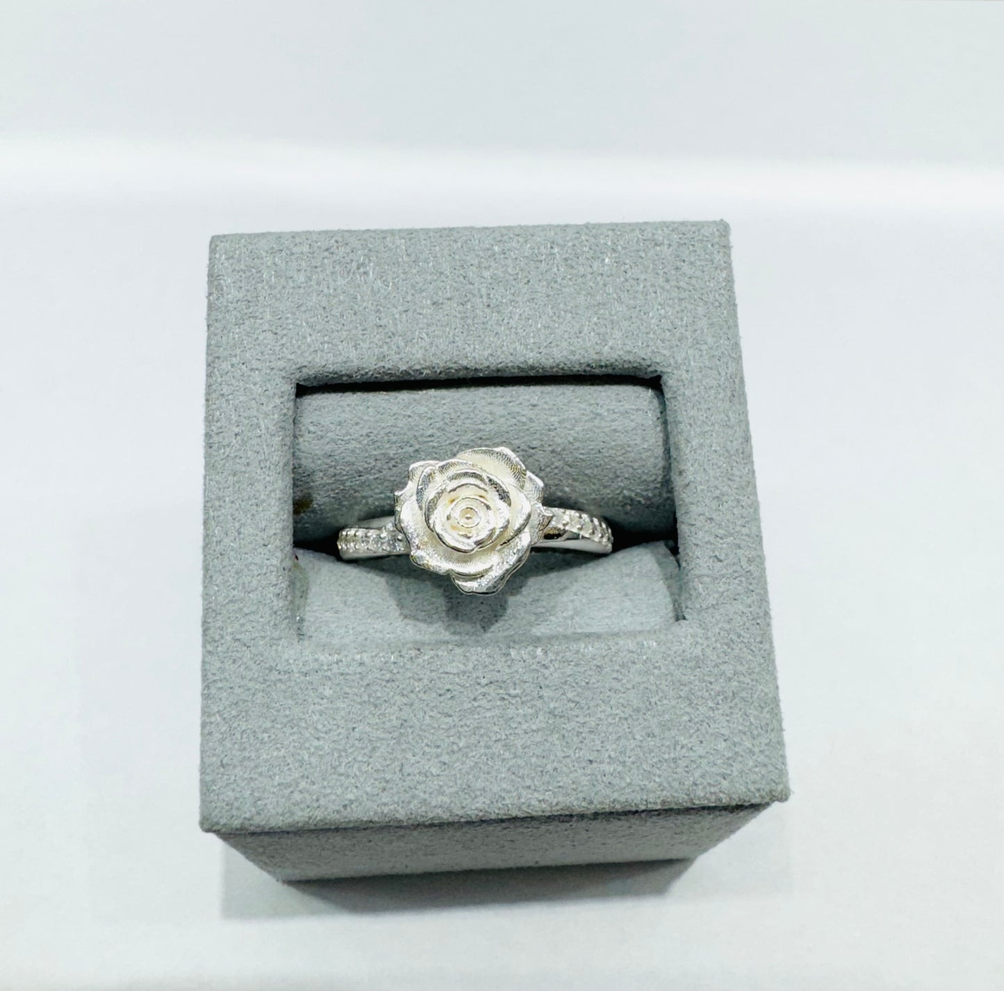 SILVER ROSE RING, SIZE: 9, WEIGHT: 3.5gm