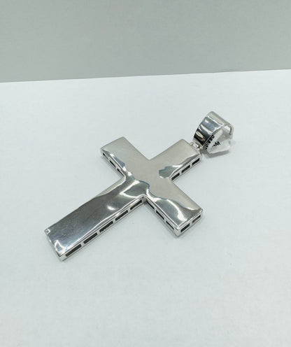 SILVER CROSS PENDANT, WEIGHT: 29gm