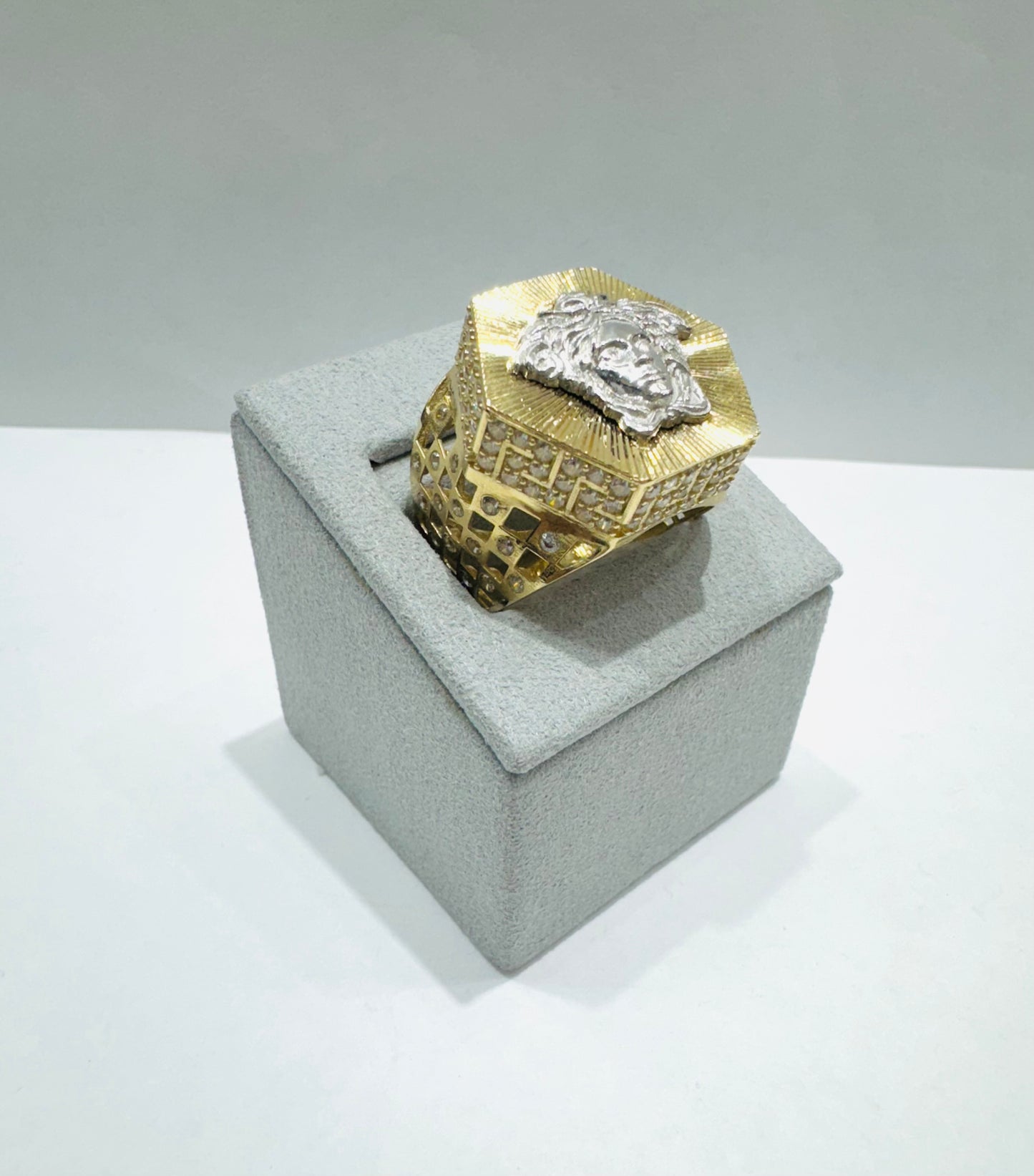 10K GOLD MEDUSA HEAD RING, SIZE: 11, WEIGHT: 8.3gm