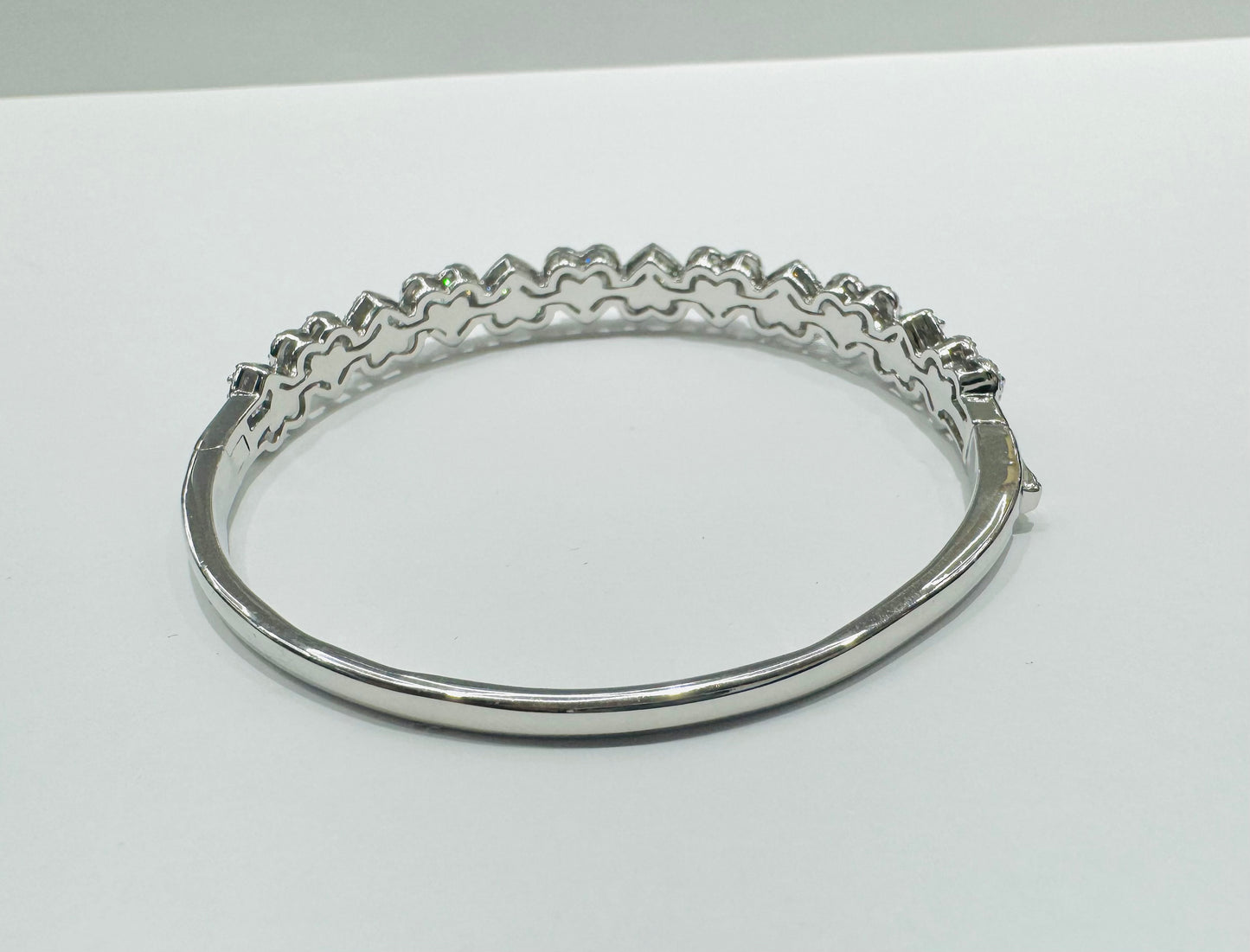 SILVER MOISSANITE HEART BANGLE BRACELET VVS 21.09CTW