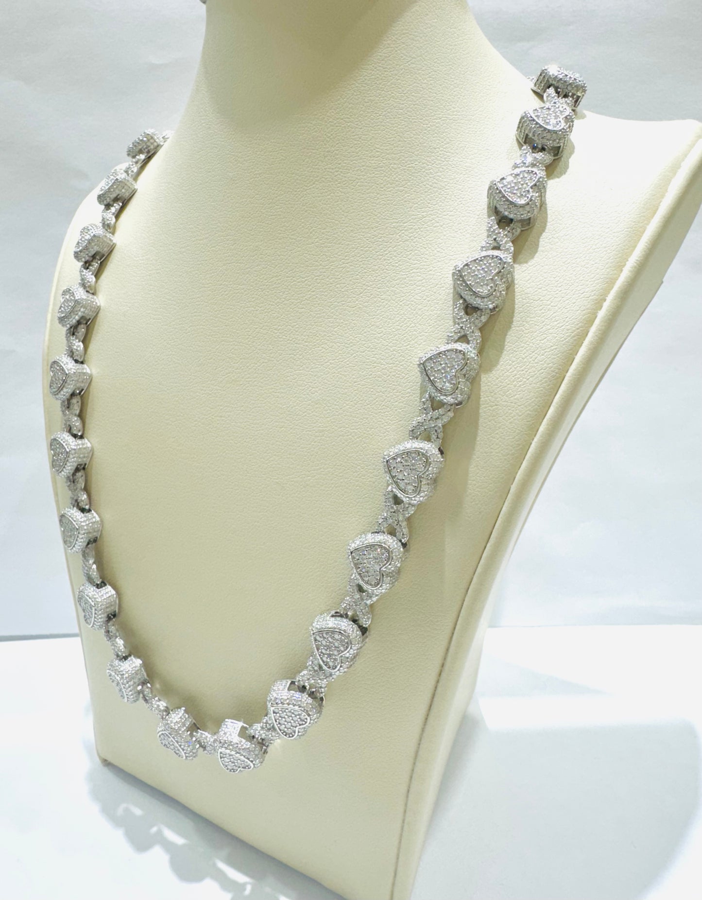 SILVER MOISSANITE HEART NECKLACE 18.5”, VVS 17.21CTW, WIDTH: 10mm