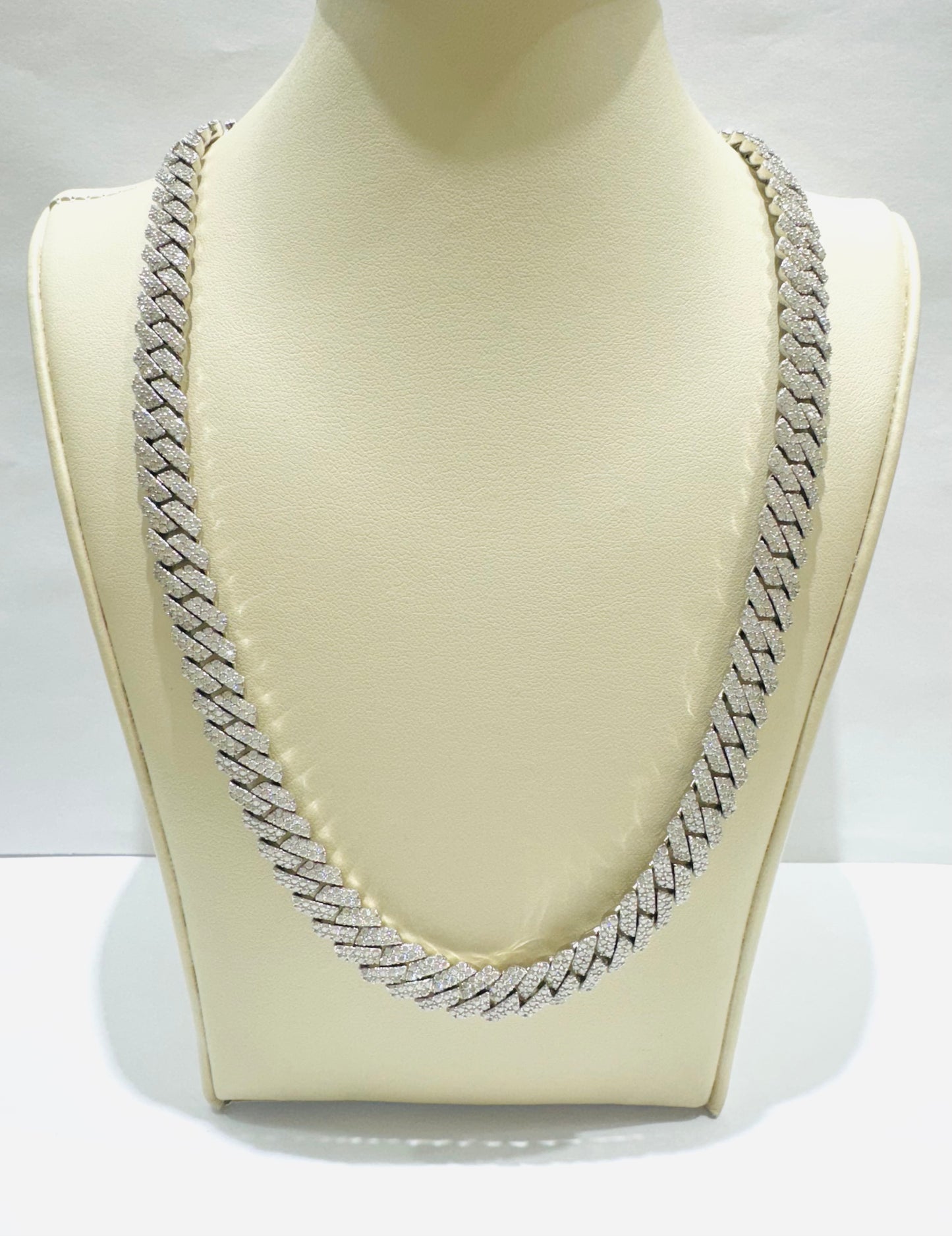 SILVER MOISSANITE CUBAN LINK NECKLACE 18”, VVS 16CTW, WIDTH: 8mm