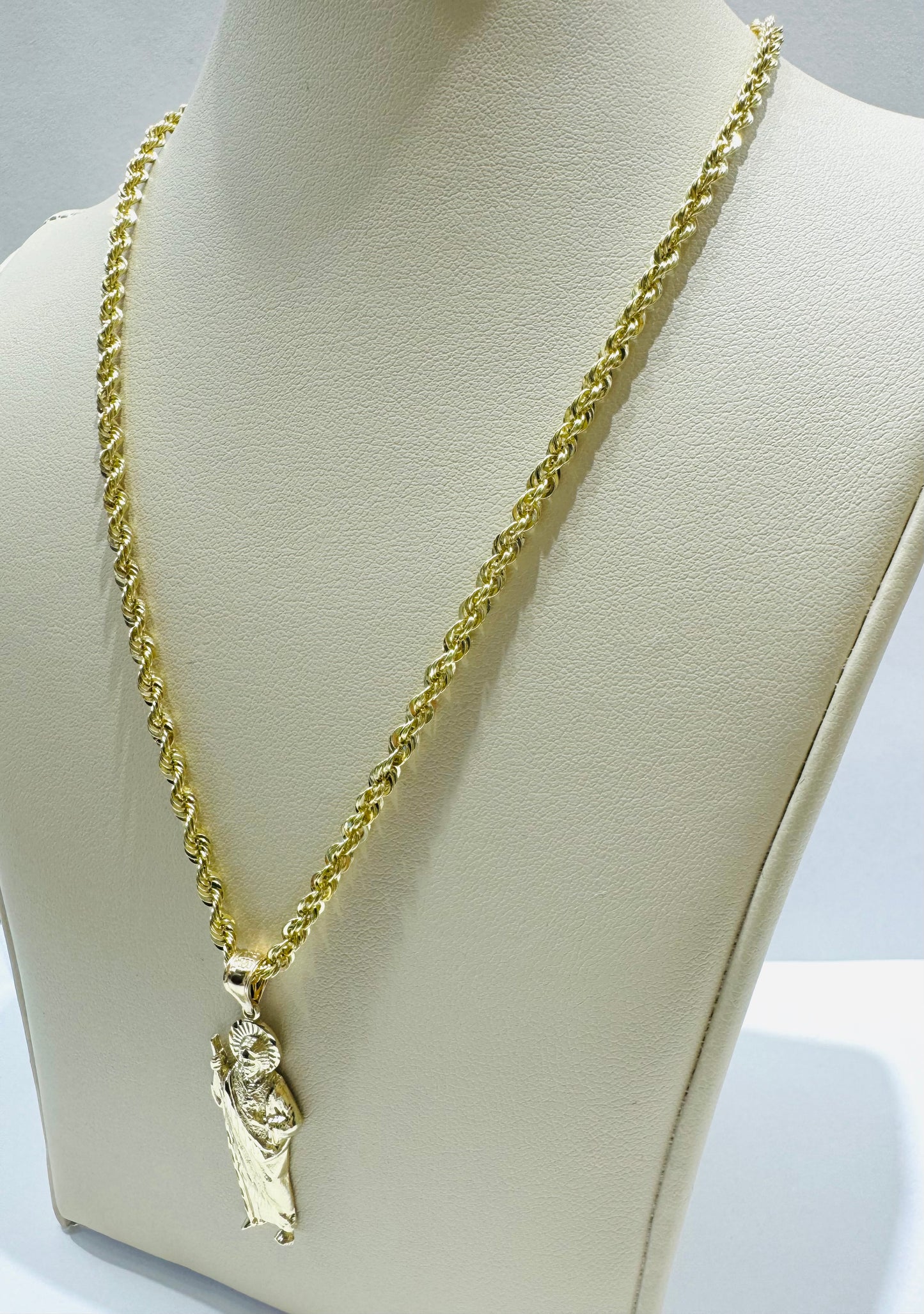 10K GOLD ROPE NECKLACE 22”, WEIGHT: 3gm, WITH SAIN JUDE PENDANT WEIGHT: 1.9gm