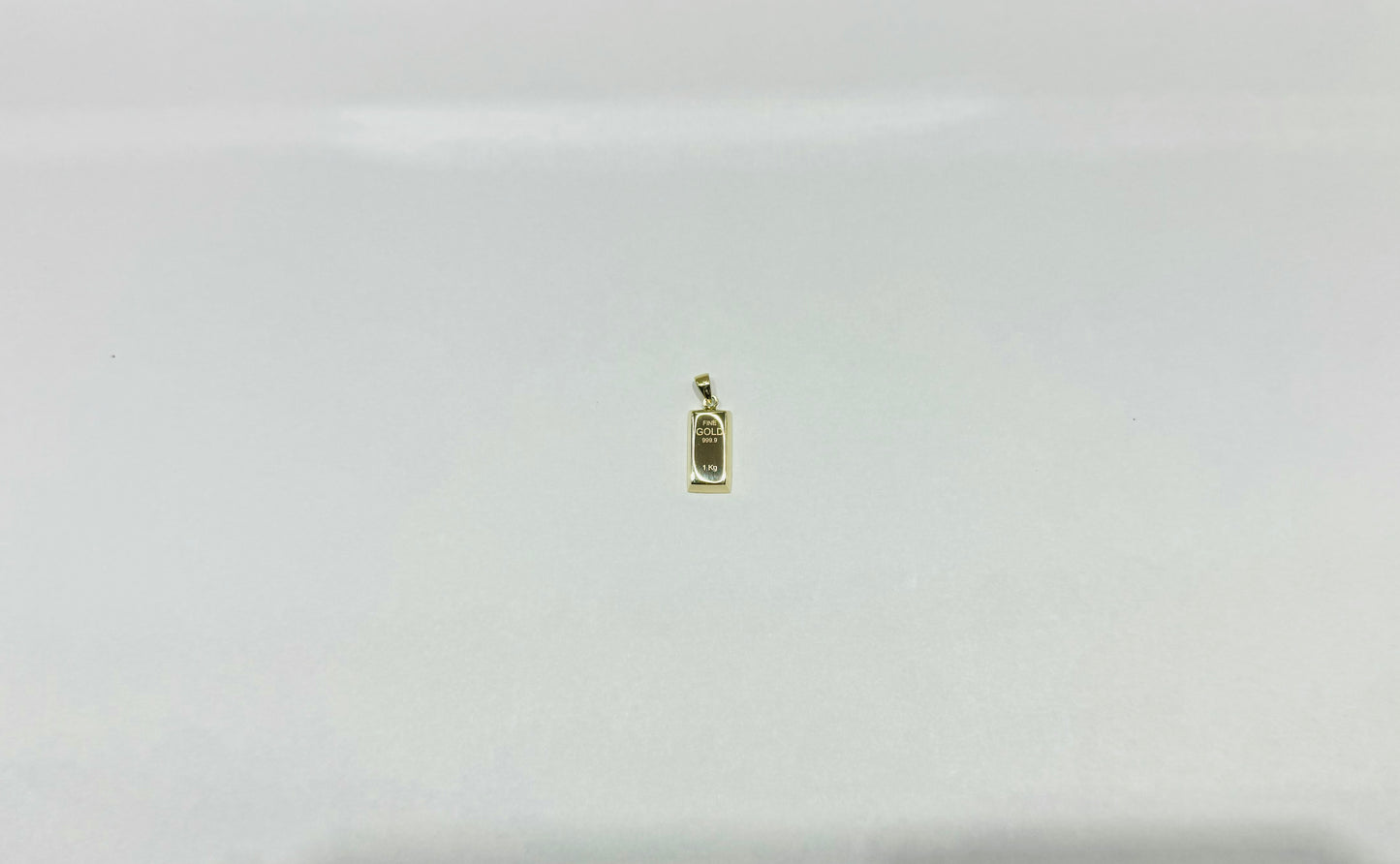 14K SMALL GOLD BAR PENDANT, WEIGHT: 1.8gm, WIDTH: 7.82mm