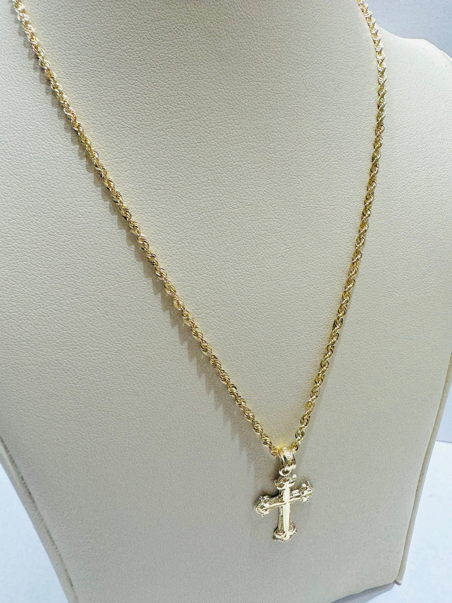 10K GOLD ROPE NECKLACE 22”, WEIGHT: 1.8gm, WIDTH: 1.7mm WITH SMALL CROSS PENDANT, WEIGHT: 0.8gm