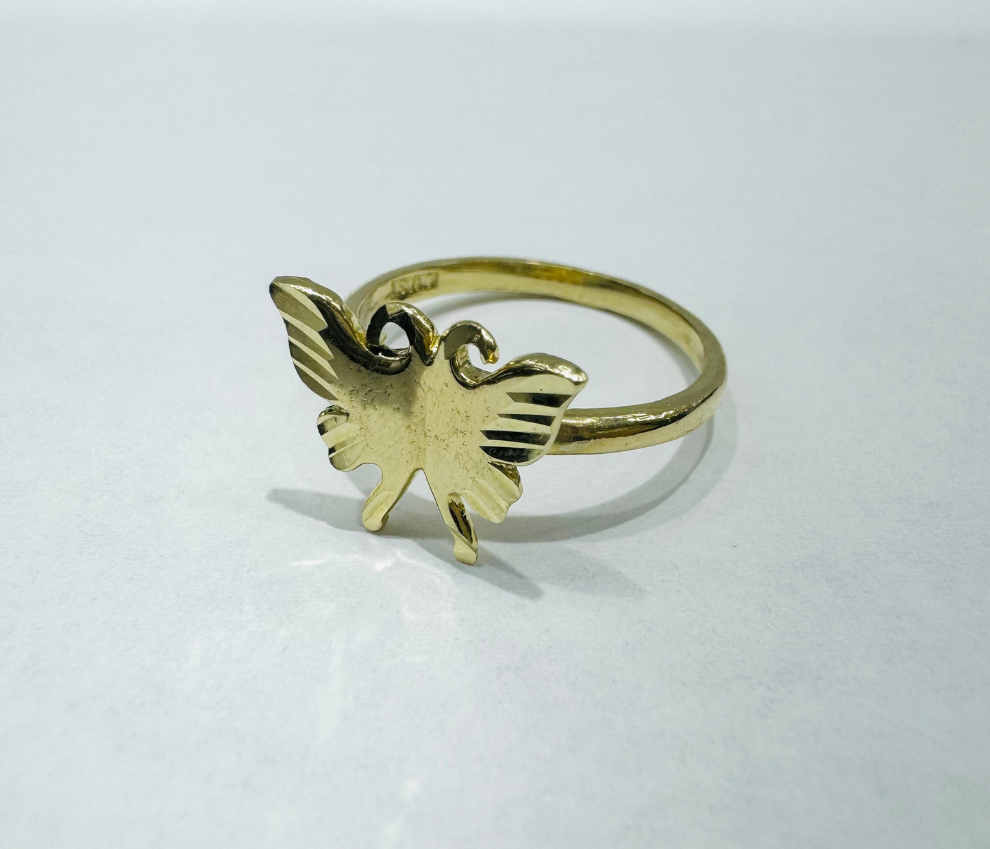 10K GOLD BUTTERFLY RING, WEIGHT: 2.2gm, SIZE: 6.5