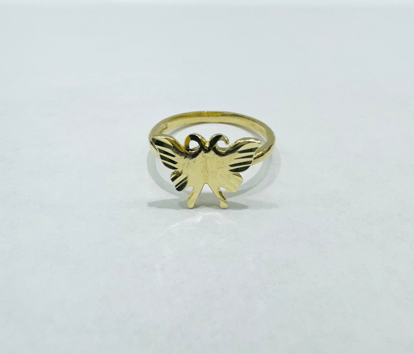10K GOLD BUTTERFLY RING, WEIGHT: 2.2gm, SIZE: 6.5