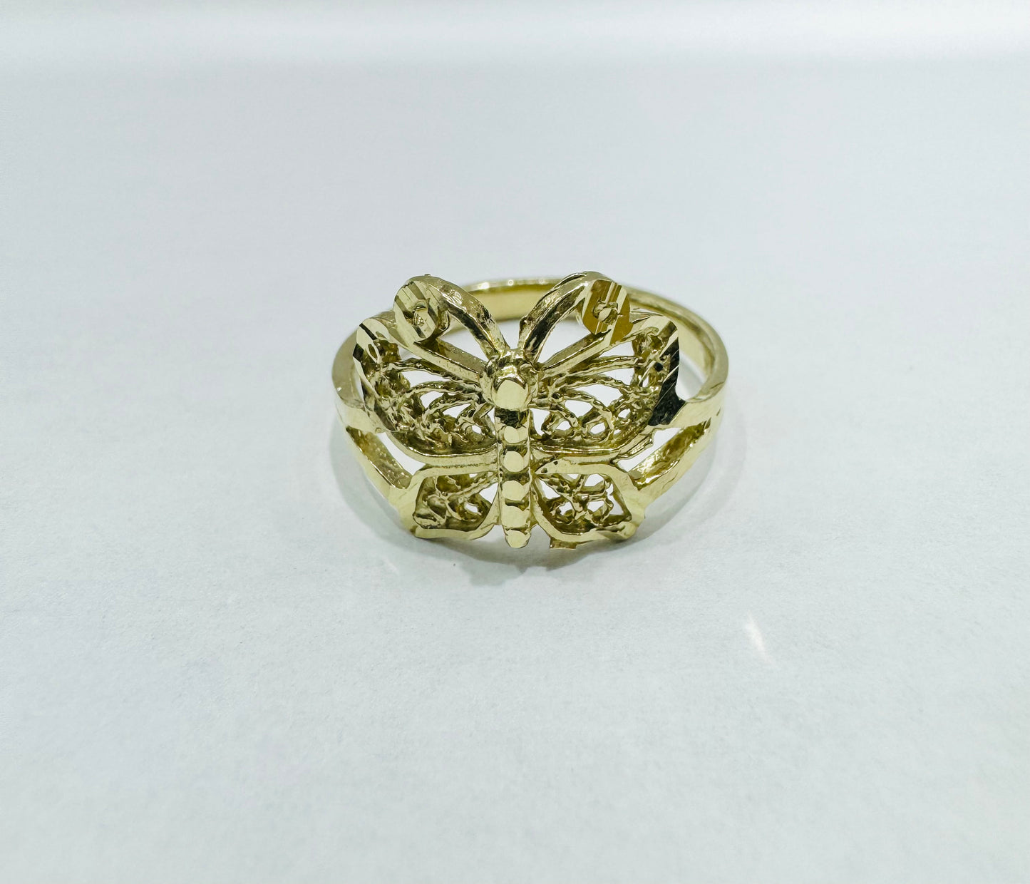 10K GOLD BUTTERFLY RING, WEIGHT: 2.4gm, SIZE: 7