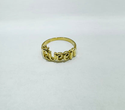 10K GOLD QUEEN RING, WEIGHT: 2.3gm, SIZE: 7