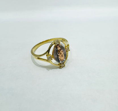 10K GOLD THREE TONED VIRGIN MARY RING, WEIGHT: 1.9gm, SIZE: 7
