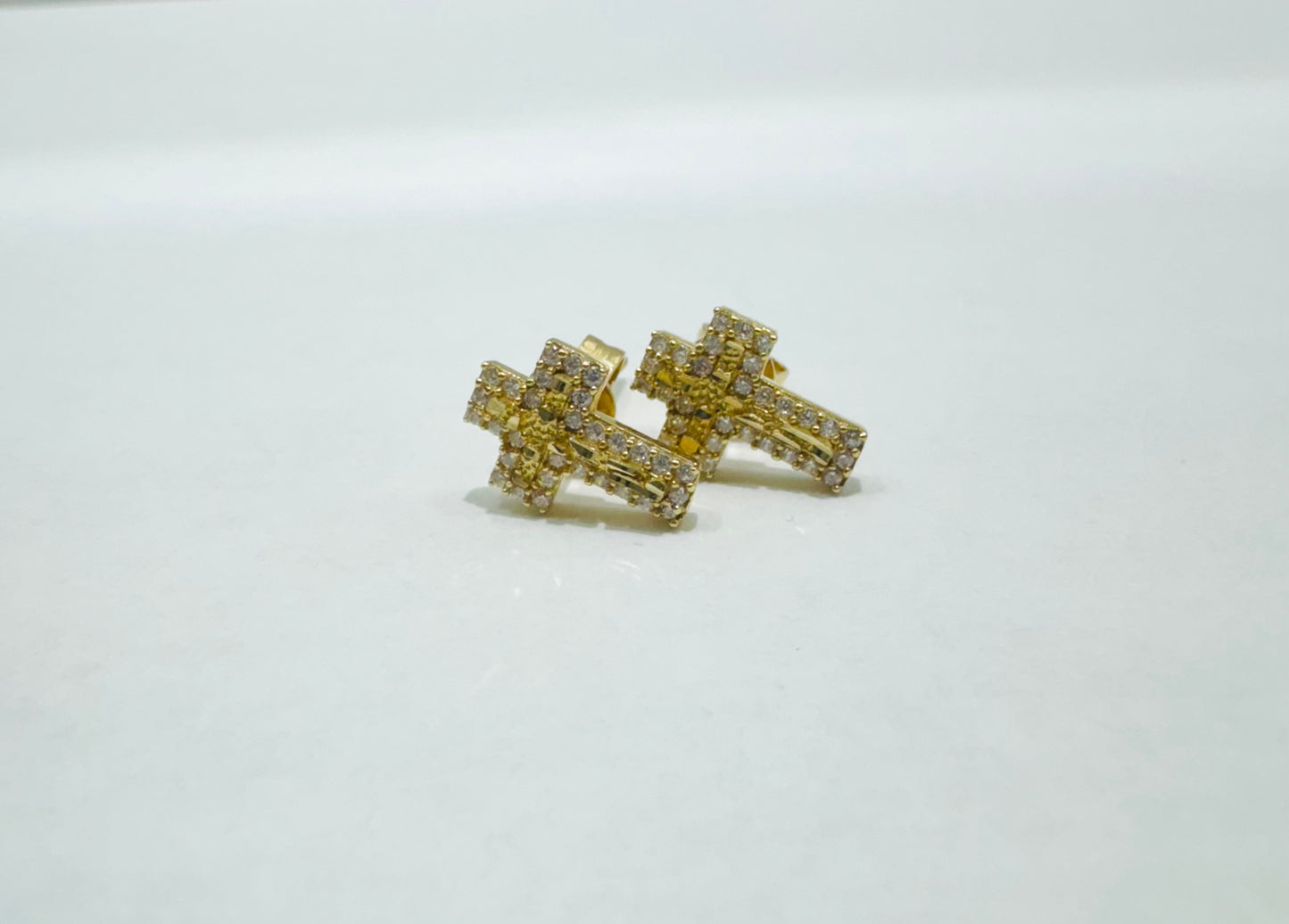 10K GOLD SMALL NUGGET CROSS EARRINGS WITH CZ STONES, WEIGHT: 1.2gm