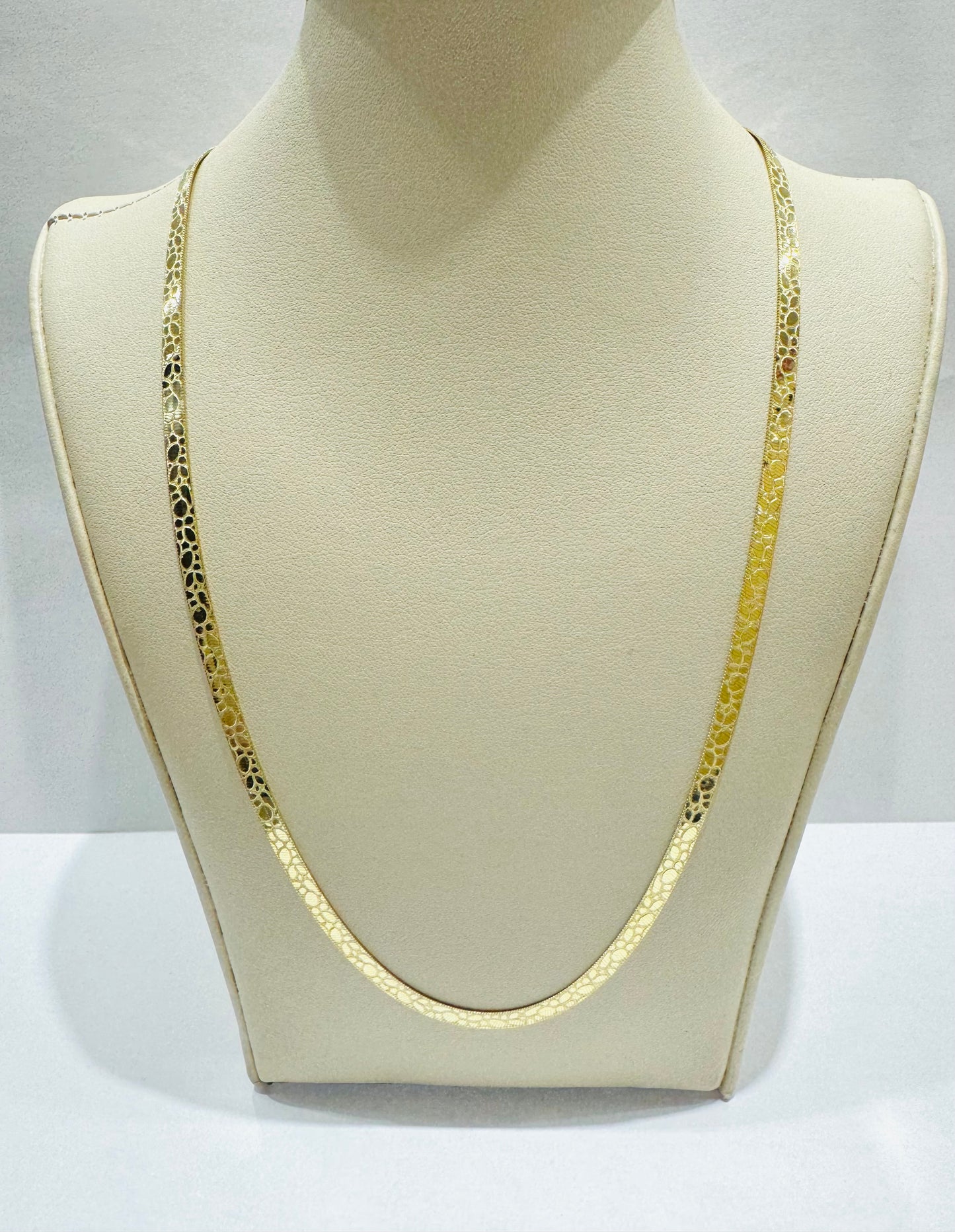 10K GOLD NUGGET HERRINGBONE CHAIN 18”, WEIGHT: 7.3gm