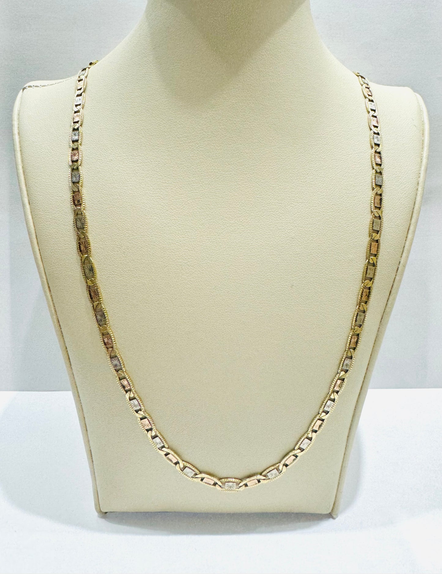 10K GOLD TRI-COLOR VALENTINO CHAIN 24”, WEIGHT: 15.8gm, WIDTH: 4mm