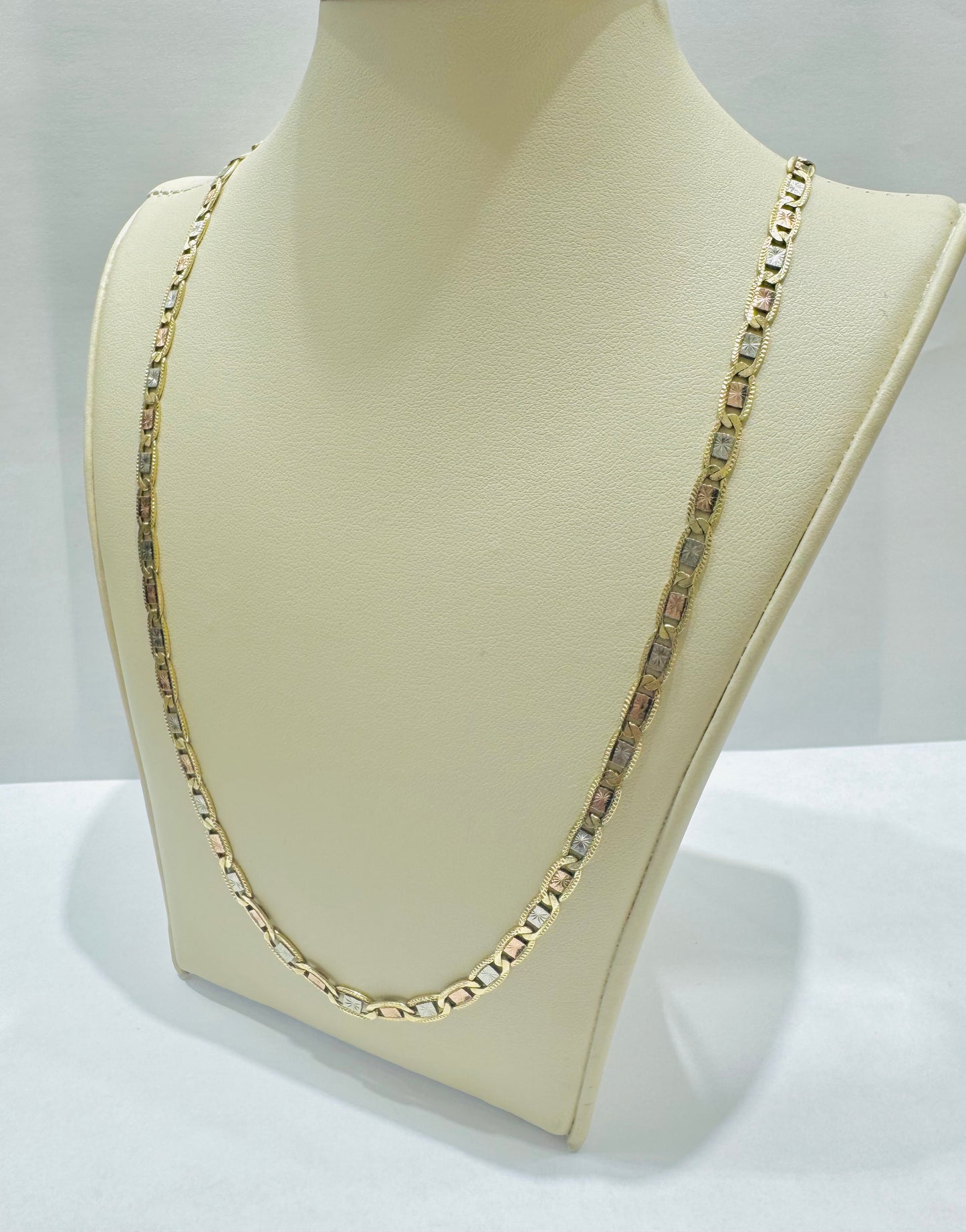 10K GOLD TRI-COLOR VALENTINO CHAIN 24”, WEIGHT: 15.8gm, WIDTH: 4mm