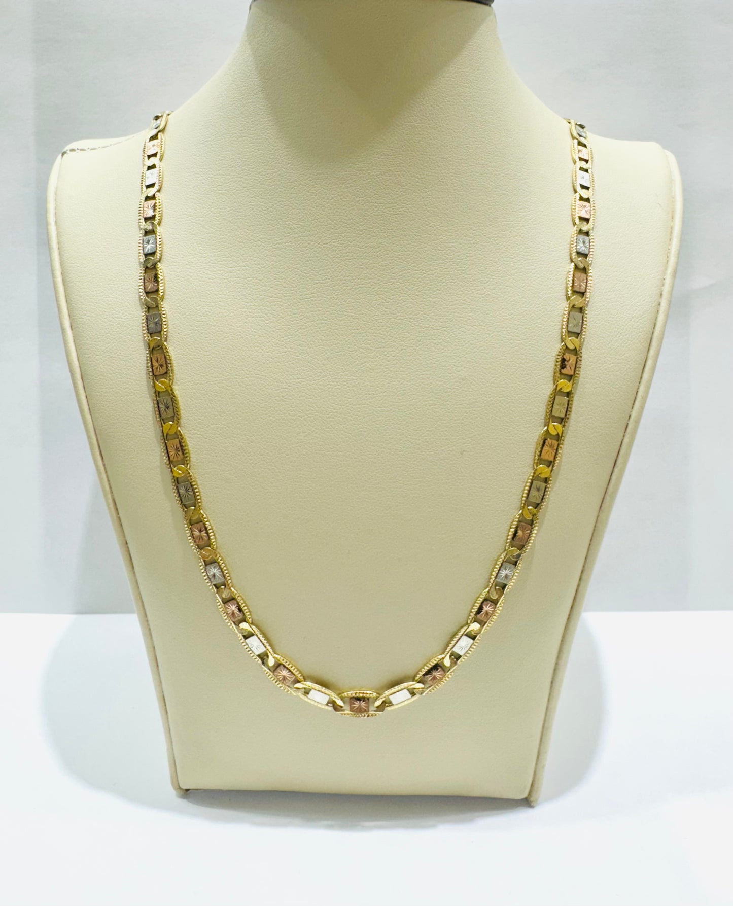 10K GOLD THREE TONED VALENTINO CHAIN 20”, WEIGHT: 18.3gm