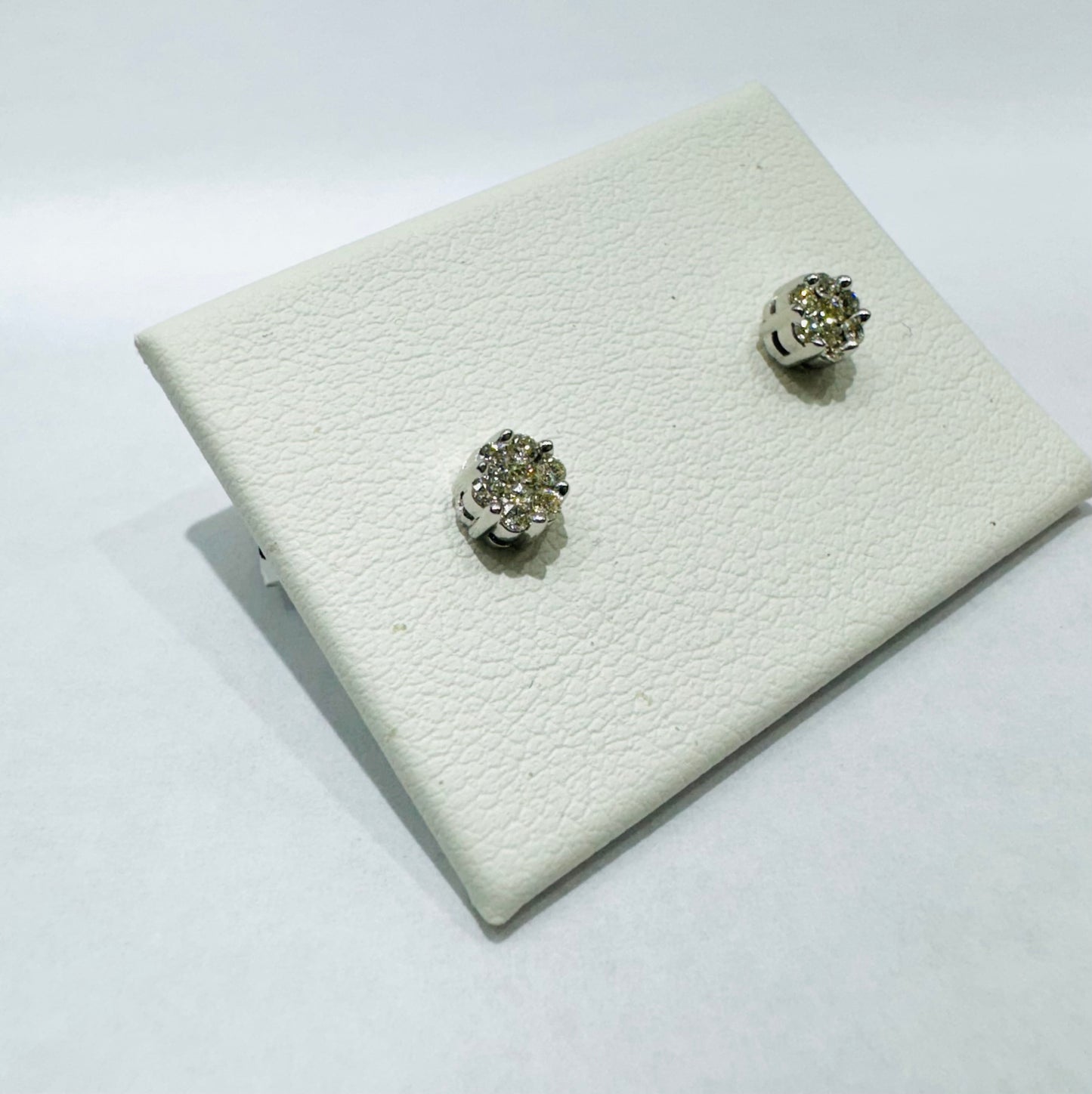 10K WHITE GOLD NATURAL DIAMOND EARRINGS 0.4CT