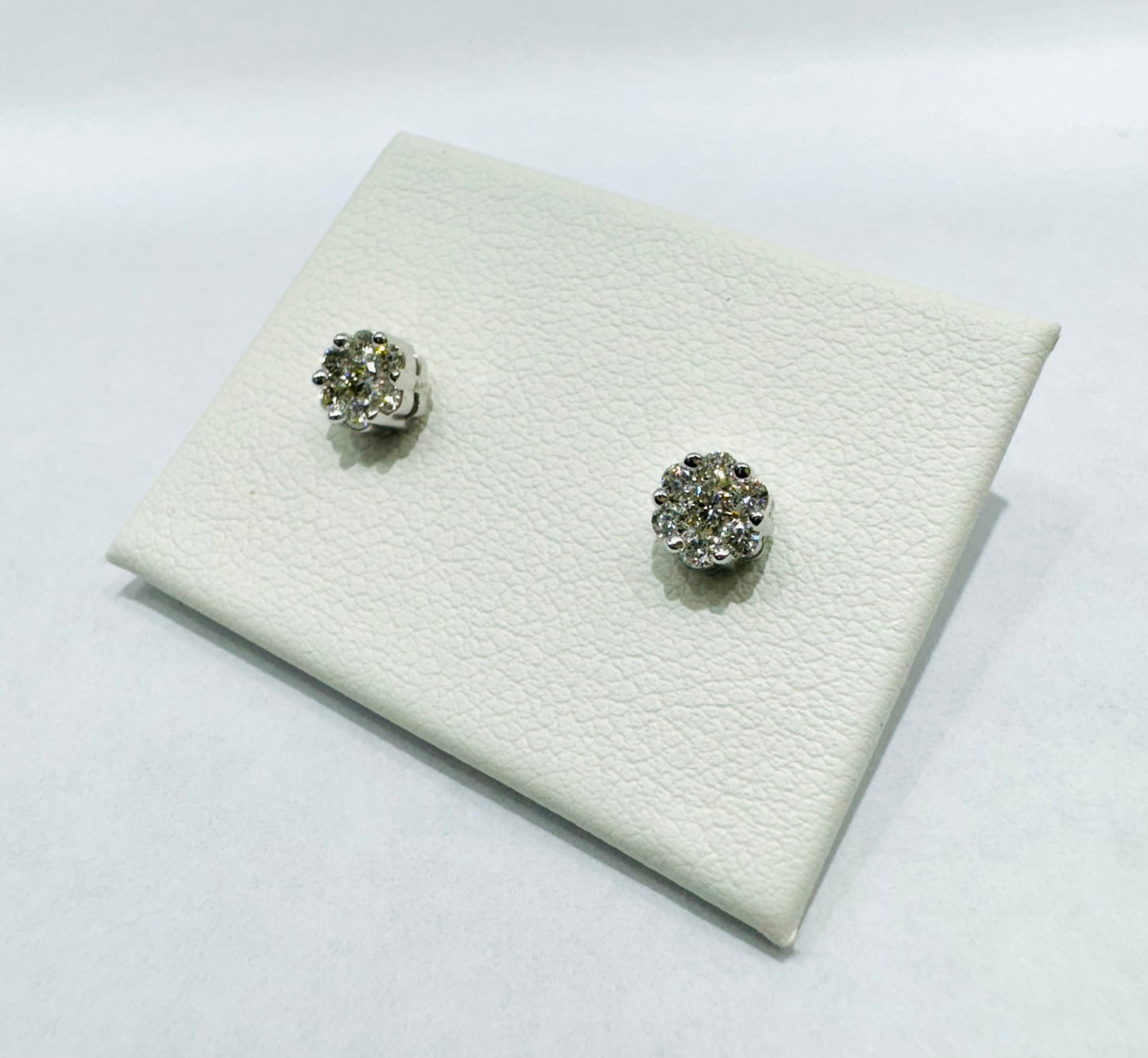 10K WHITE GOLD NATURAL DIAMOND EARRINGS 0.3CT