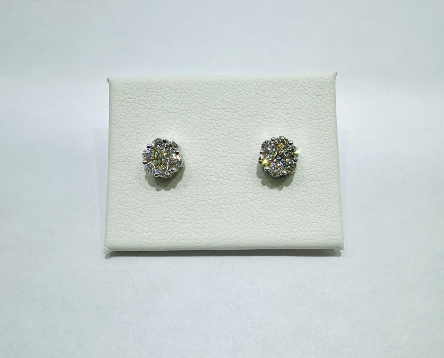 10K WHITE GOLD NATURAL DIAMOND EARRINGS 5/8CT