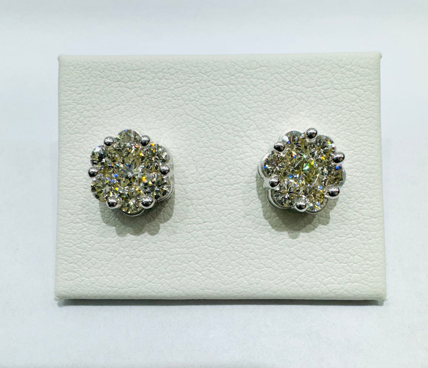 10K WHITE GOLD NATURAL DIAMOND EARRINGS 1.5CT