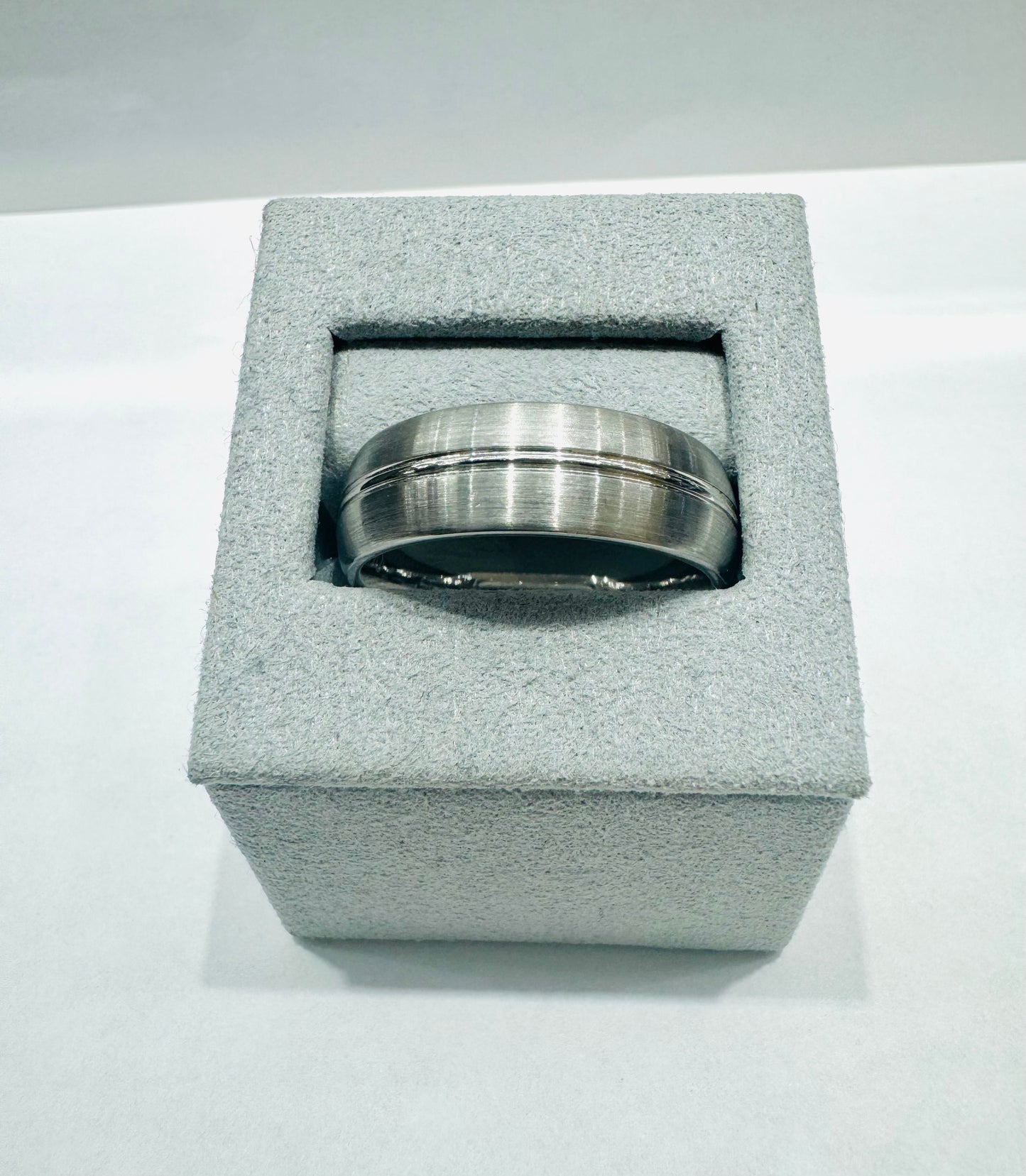 MEN’S COBALT WEDDING BAND WIDTH: 7mm, SIZE: 13.5