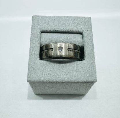 MENS TITANIUM BAND WITH CABLE INLAY CZ STONE, WIDTH: 8mm, SIZE: 13