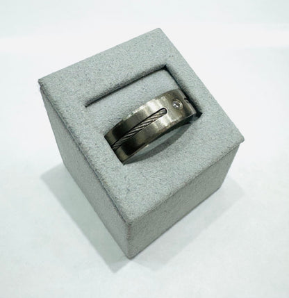 MENS TITANIUM BAND WITH CABLE INLAY CZ STONE, WIDTH: 8mm, SIZE: 13