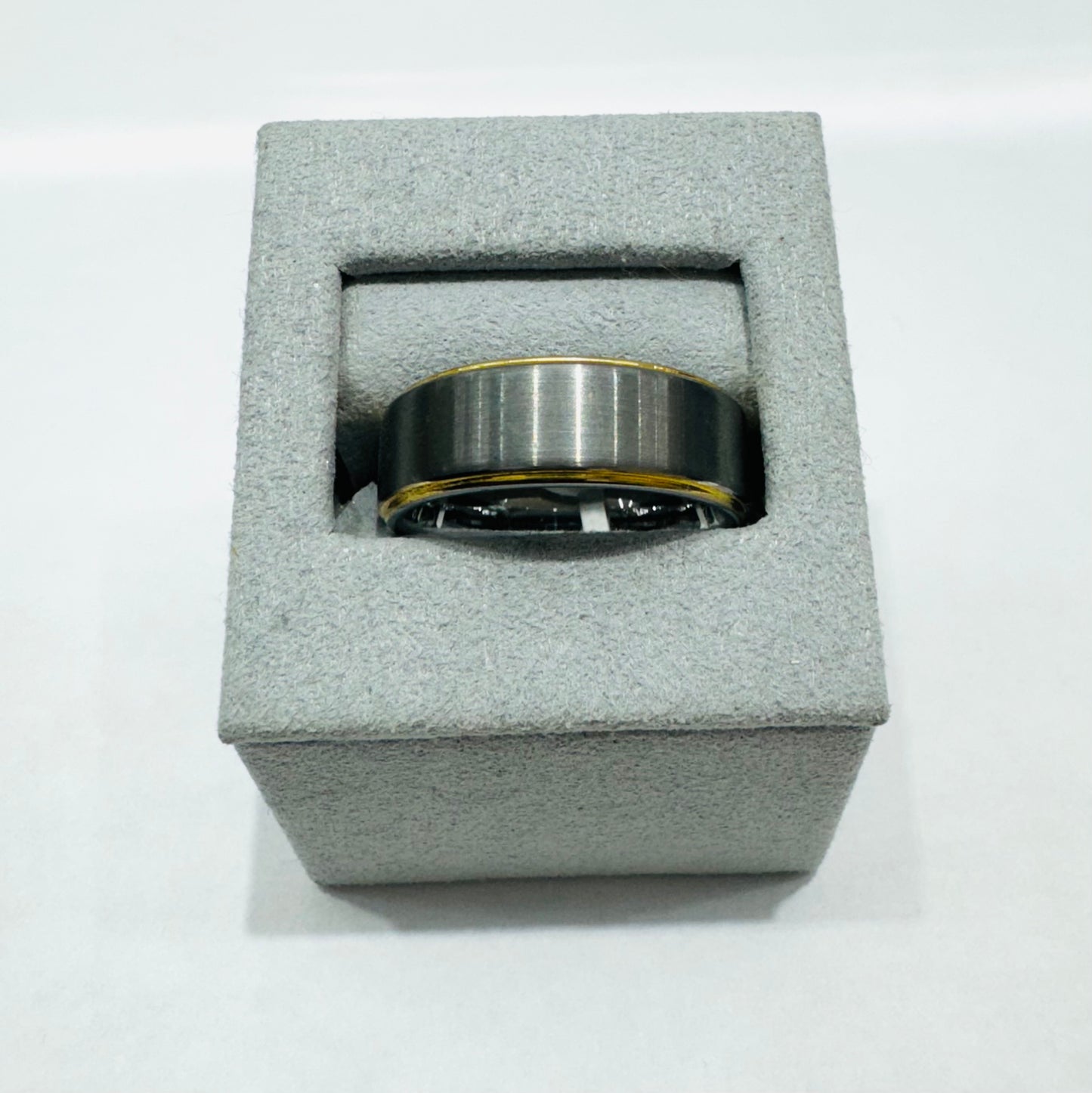 TWO TONED TUNGSTEN CARBIDE MENS WEDDING BAND 8mm, SIZE: 10.5